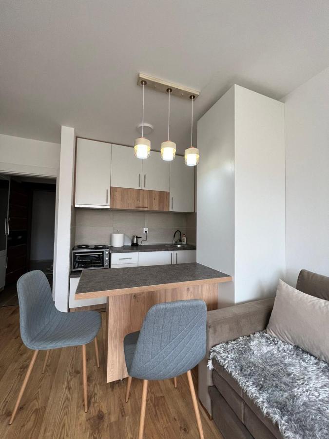 Apartmani Imperial โนวีปาซาร์ ภายนอก รูปภาพ