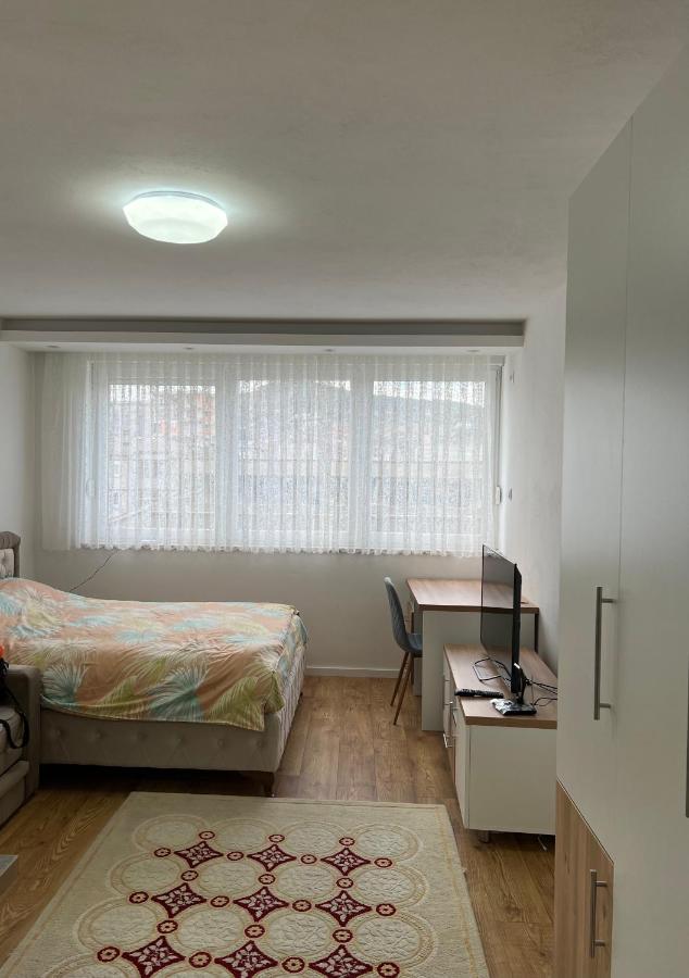 Apartmani Imperial โนวีปาซาร์ ภายนอก รูปภาพ
