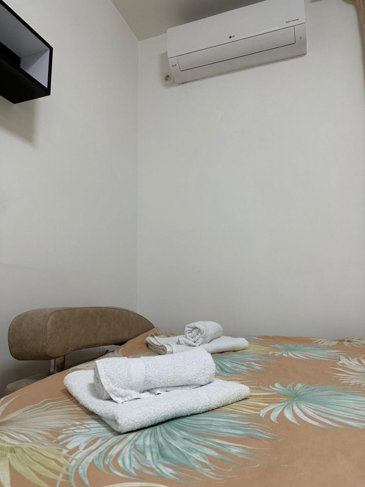 Apartmani Imperial โนวีปาซาร์ ภายนอก รูปภาพ