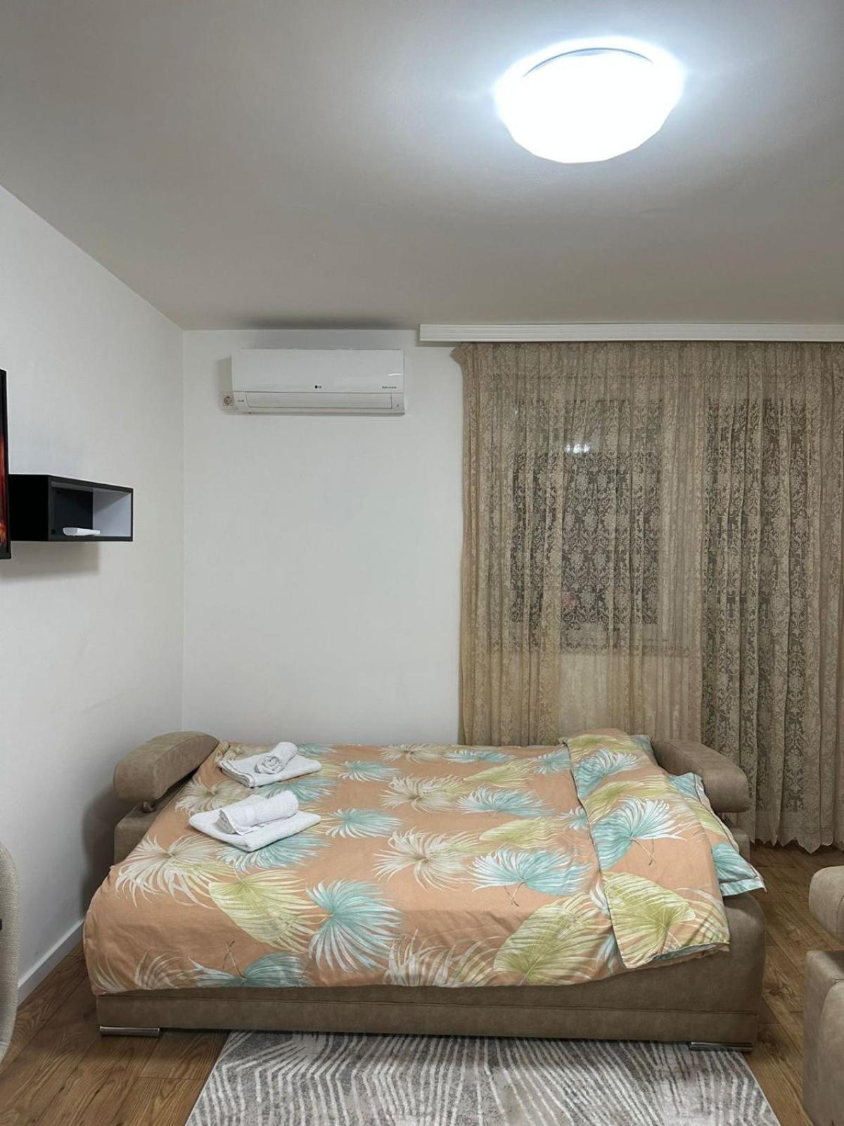 Apartmani Imperial โนวีปาซาร์ ภายนอก รูปภาพ